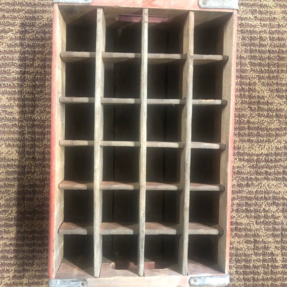 Coca Cola wood crate for 12 oz glass bottles midcentury good condition red white - Picture 4 of 11